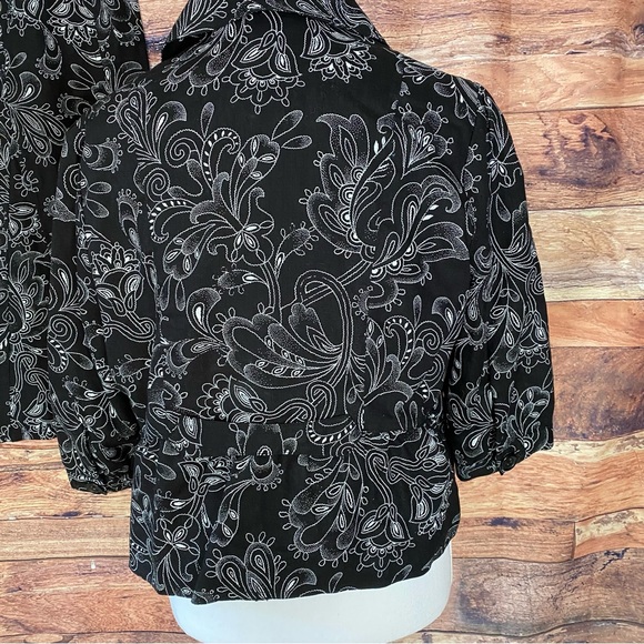 Kim Rogers Linen Jacket - Picture 6 of 11